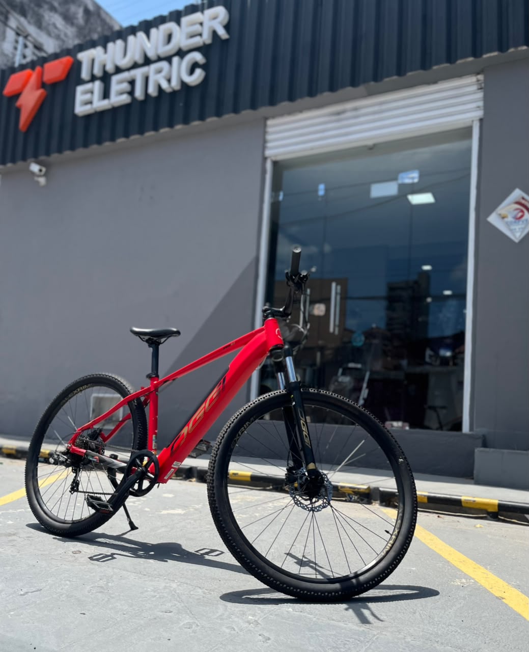 Moto elétrica Oggi Big Wheel 8.0 na Thunder Eletric Fortaleza